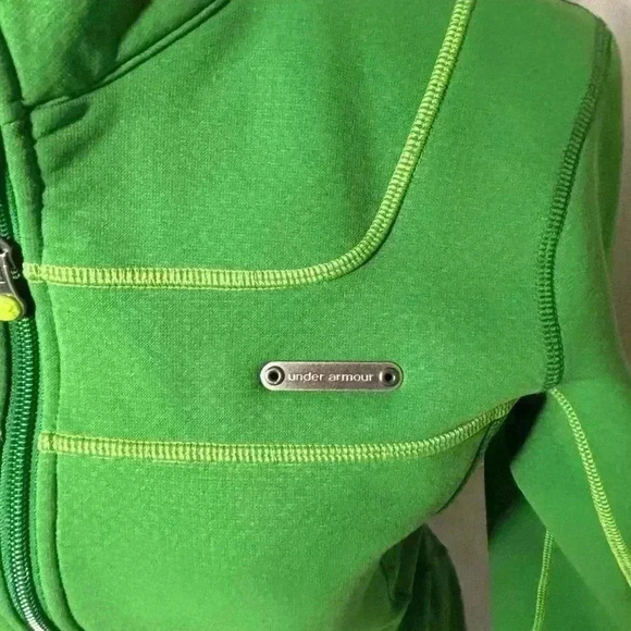 Womens size medium under armour jacket, #D134 - Picture 7 of 14